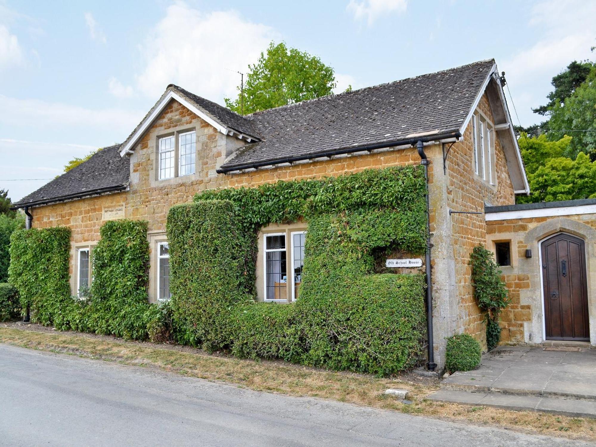 Old School House Villa Wyck Rissington Екстериор снимка